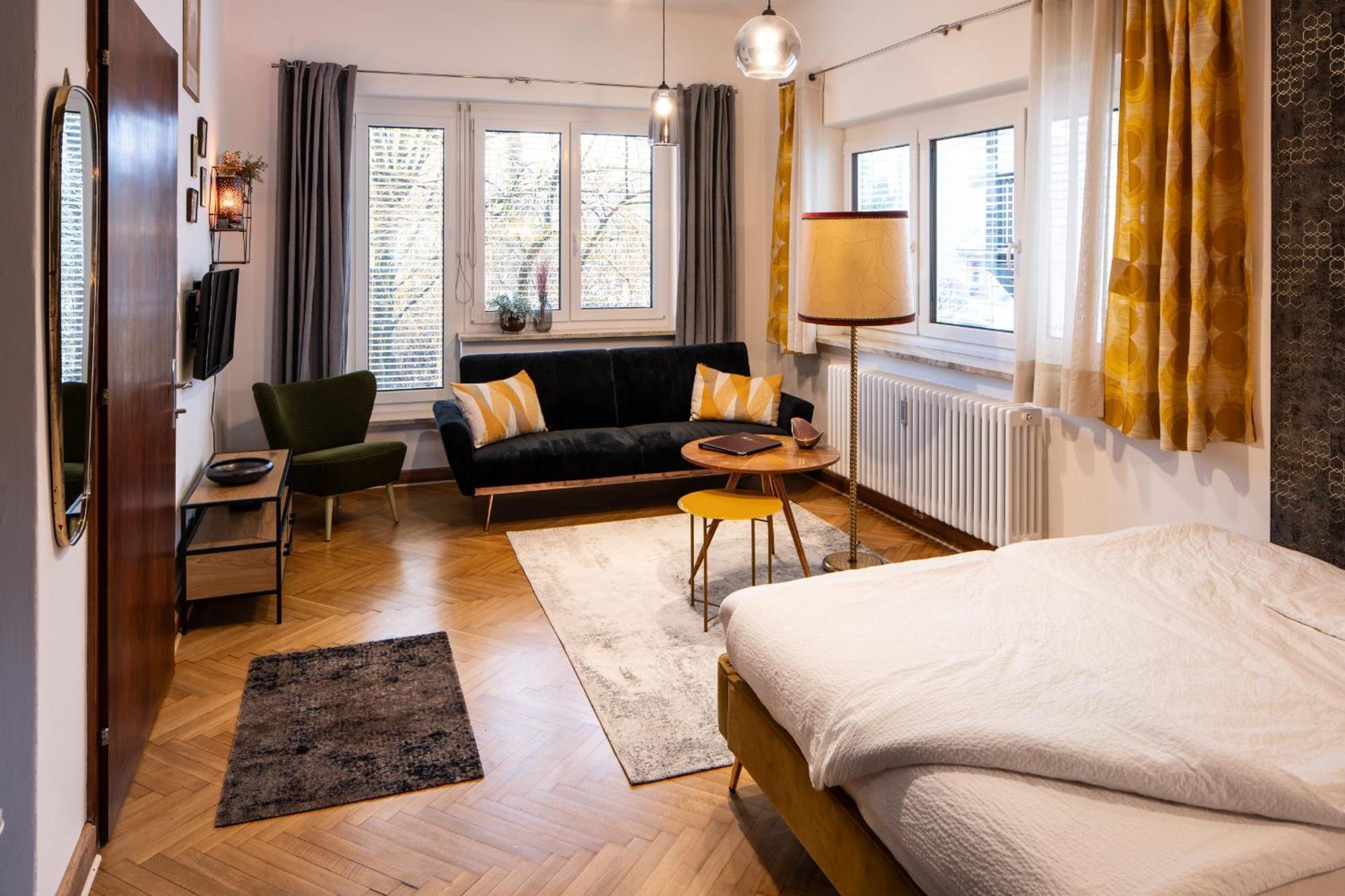 Haus Der Geschenke - Carinthia Apartment Velden am Worthersee Bagian luar foto